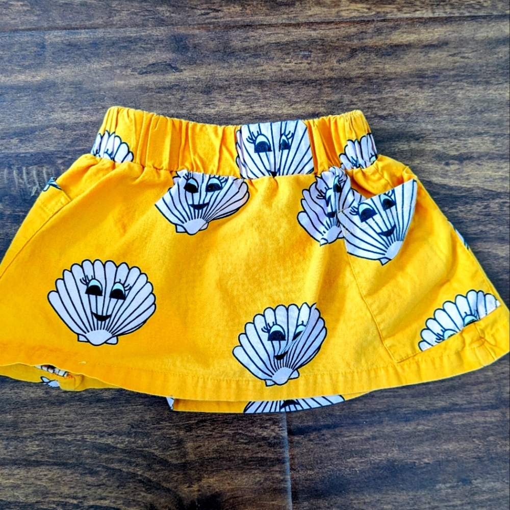 Hugo Loves Tiki Smiley Shell Skirt